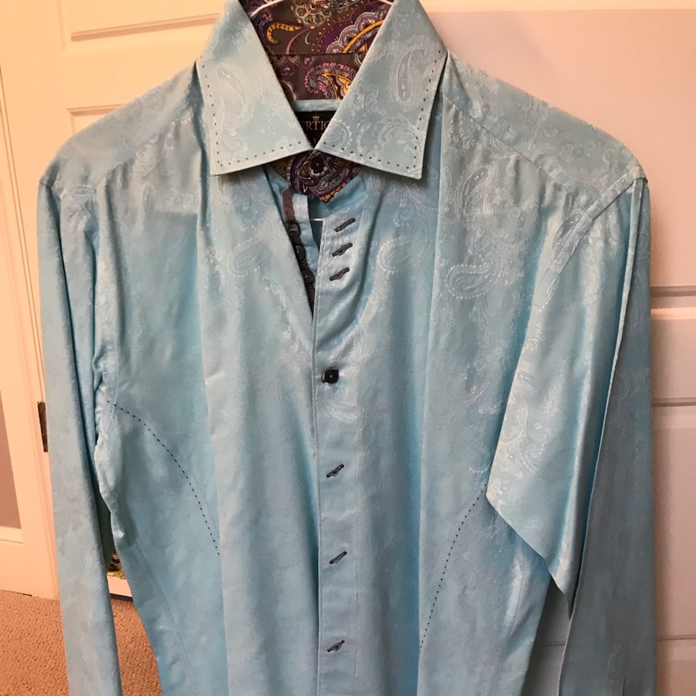 Beautiful Bertigo Ice Blue Dress Shirt.